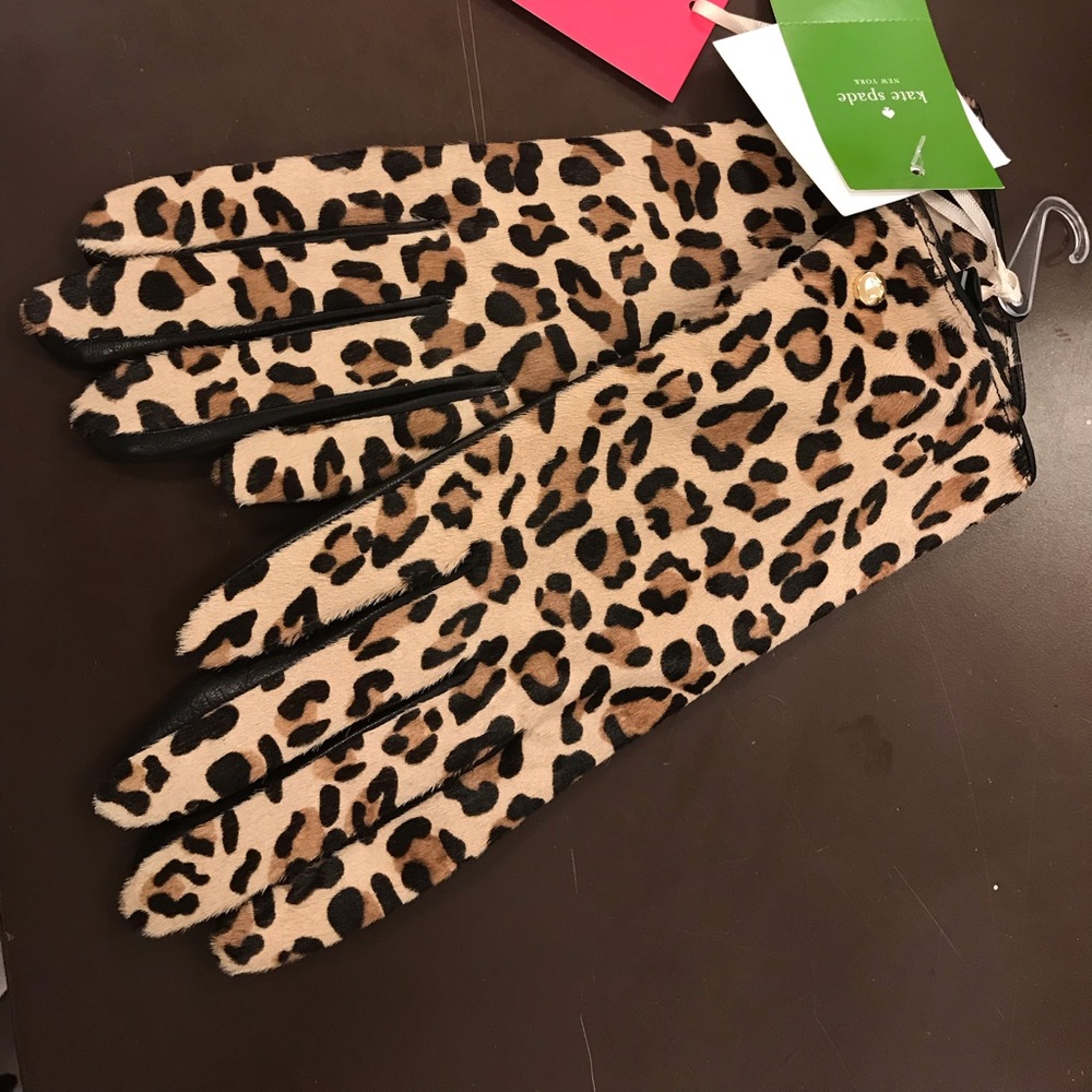 Kate spade ♠️ calf hair leopard leather gloves